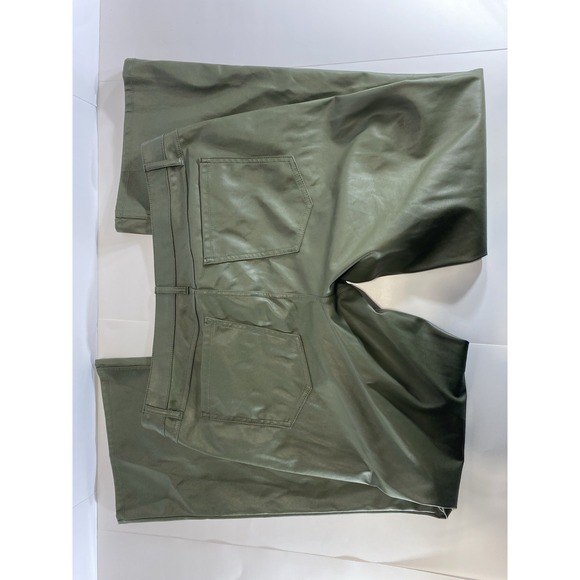 Wild Fable Faux Leather Low Rise Flare Pants Olive Green Size 12 Women's - Picture 3 of 8
